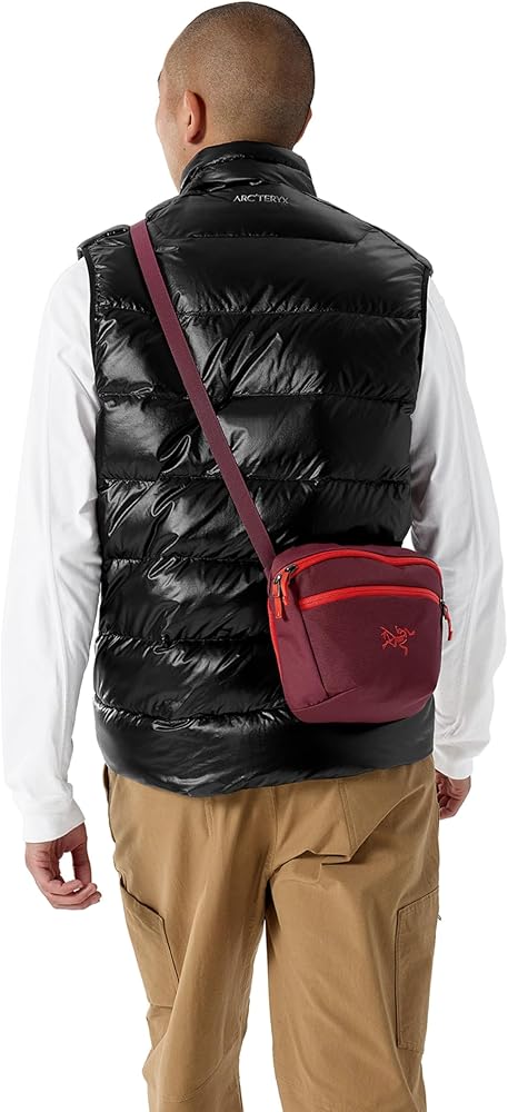 ARCTERYX アークテリクス MANTIS 2 Amazon.com: Arc'teryx Mantis 2 Waist Pack | Versatile 25L Waist