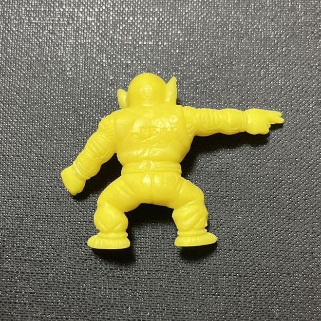ドラゴンボール 消しゴム 孫悟空 スーパーサイヤ人 黄色