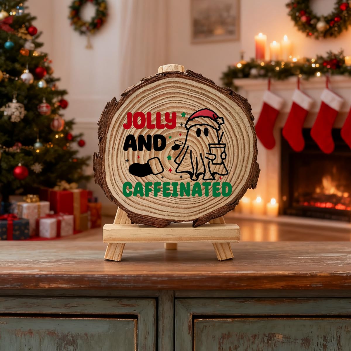 Décoration de bureau Noël en bois : créez une ambiance festive et cosy dans votre café ou bar