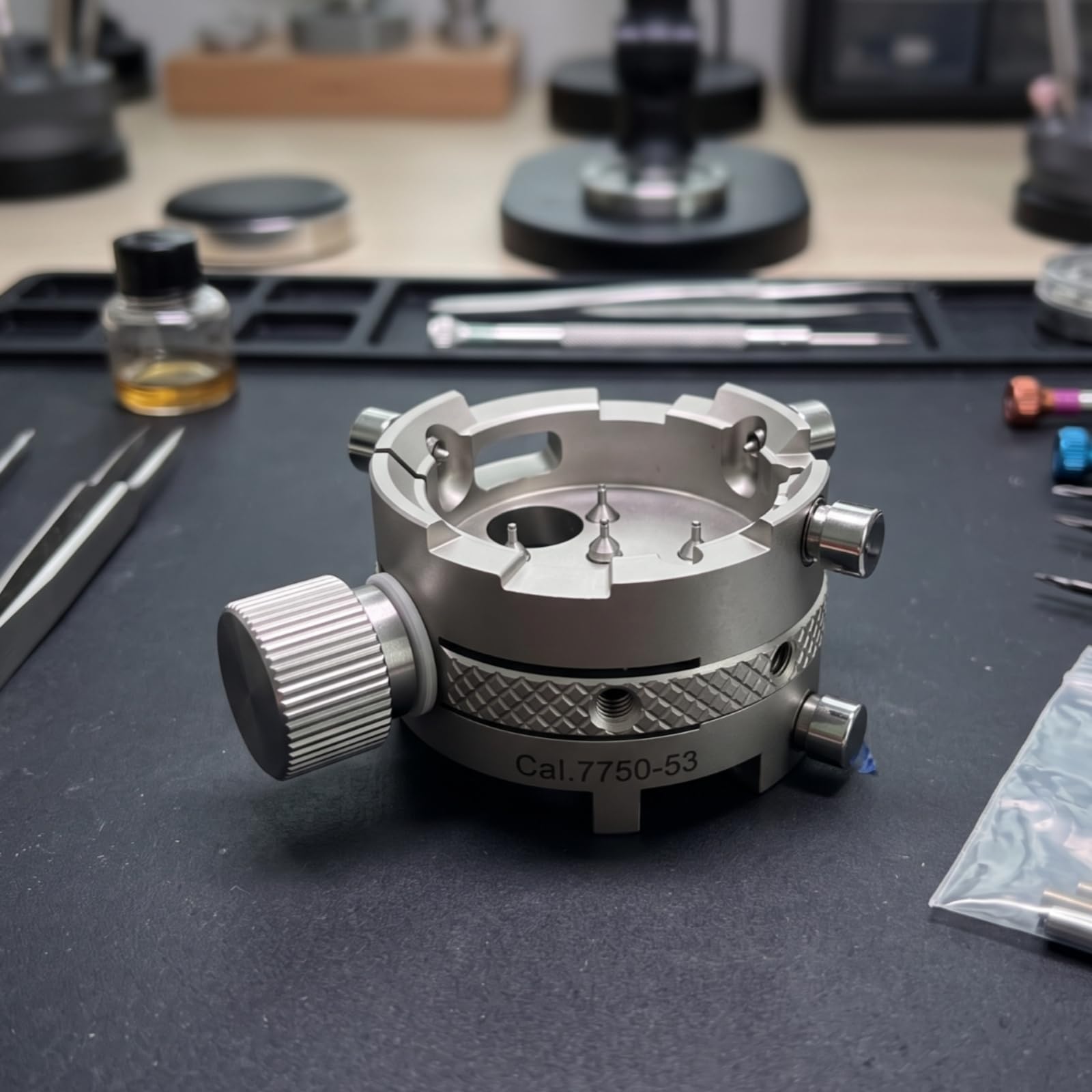 Amagogo Supporto Movimento Orologio Holder Movimento Orologio Blocco Movimento Staffa in Acciaio Tutto Metallo Regolabile per 7750 E SW500 con Apertura a