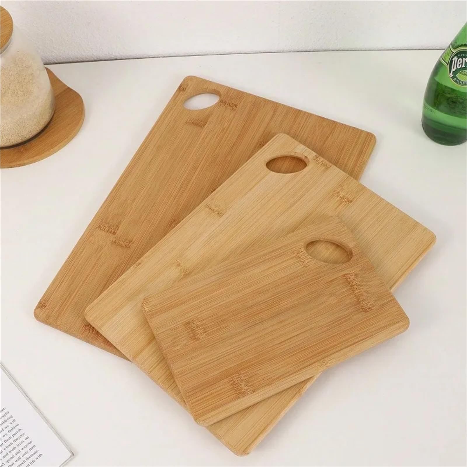 Tabla de cortar de madera maciza con orificio for mango, reversible | Orificio de mango redondo for facilitar su transporte; superficies reversibles; 16 x 12 x 0,8 pulgadas.(34x 22x 1.2cm)