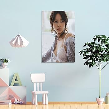 Amazon.co.jp: 堀北真希グラビア水着画画像集女優・歌手・アイドル110