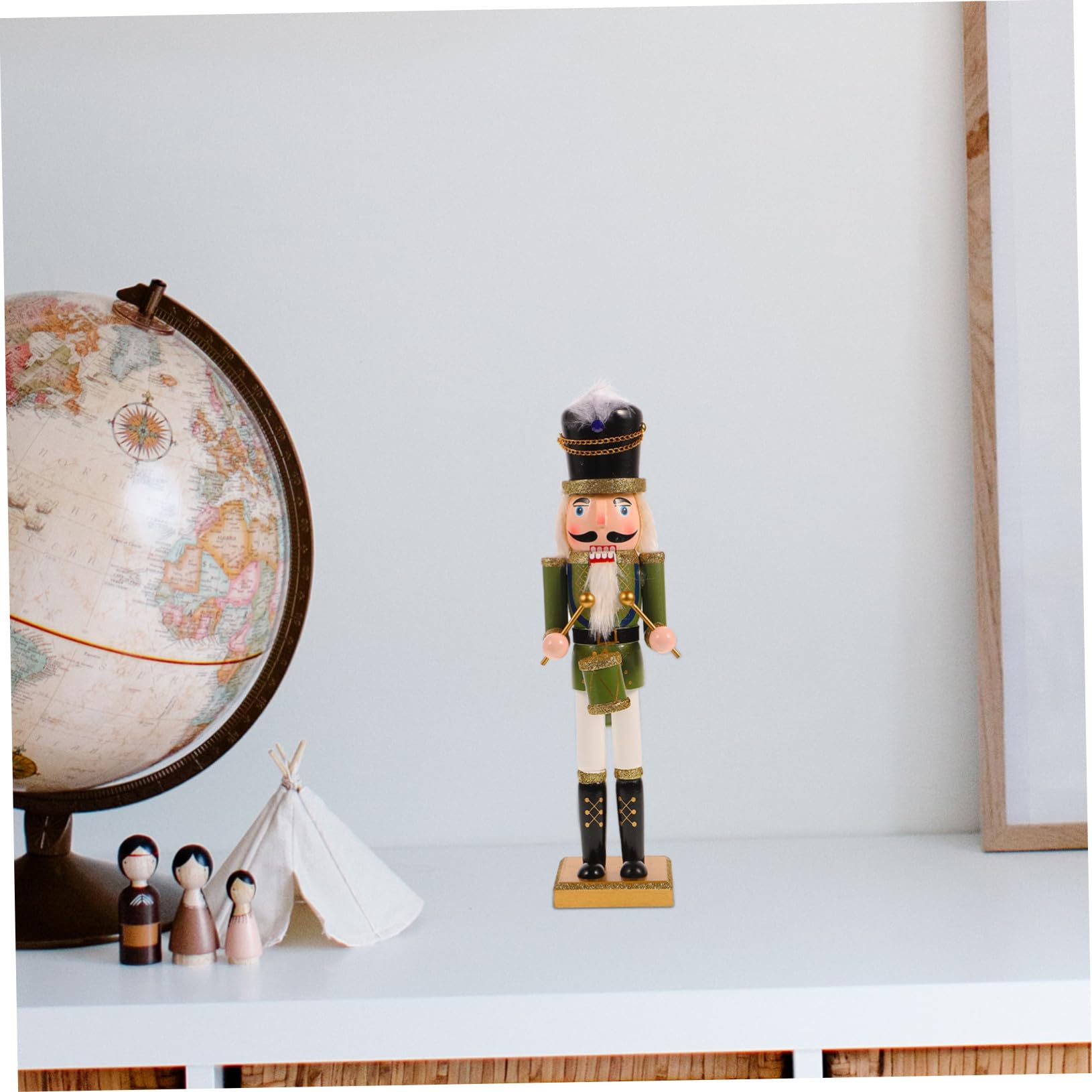 Grüne Nussknacker-Figur aus Holz, Weihnachtsdekoration, klassisches Sammlerstück, Tischdekoration für Urlaub, Zuhause