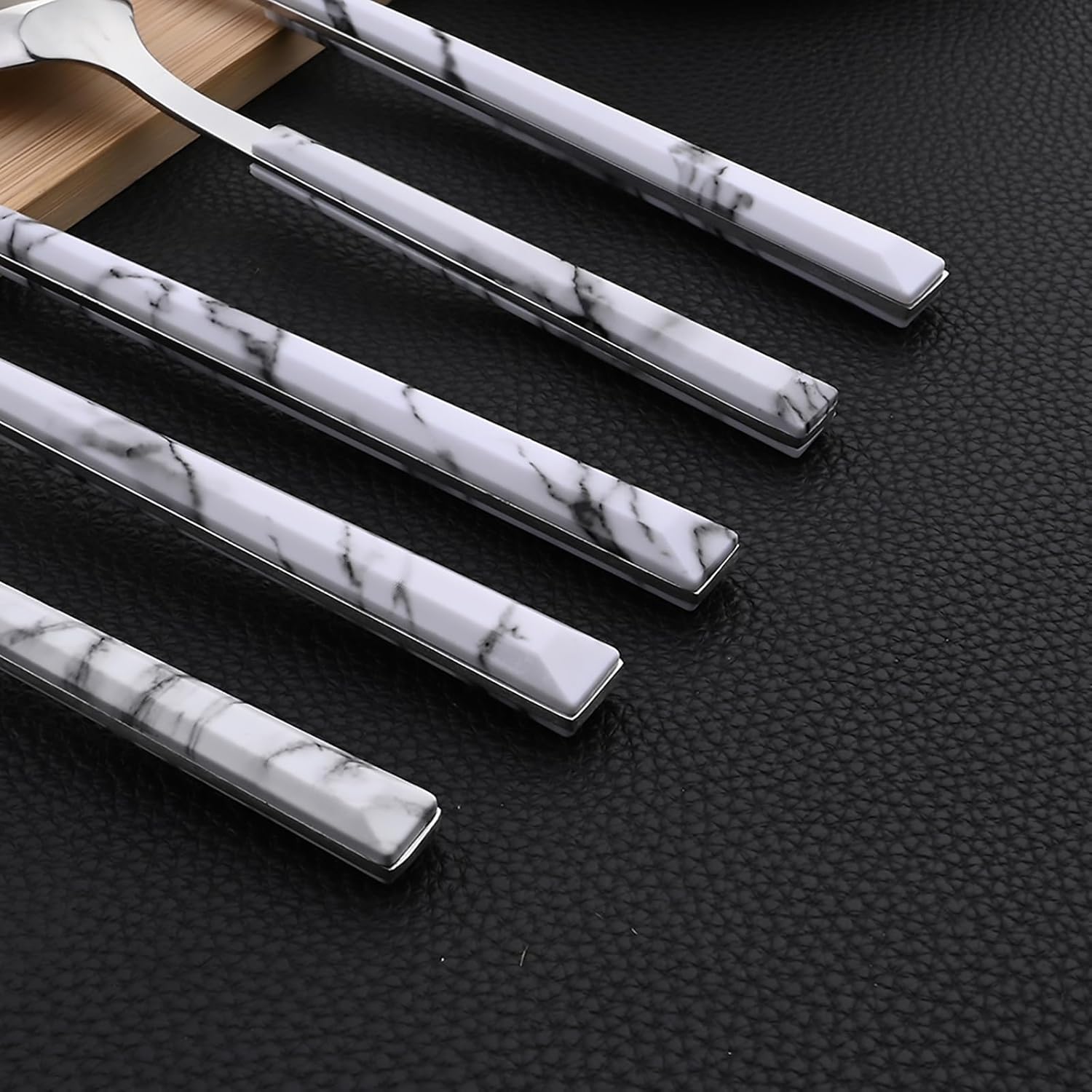 30pcs Marble Handle Flatware Set, Stainless Steel Cutlery Set Include Knife/Fork/Spoons, Mirror Polish, Service for 6 (White Silver)