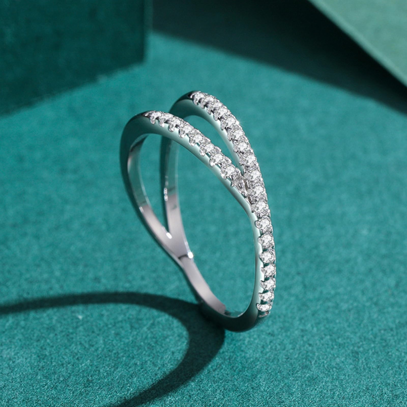 Anello in oro bianco 18 carati con pavé di diamanti coltivati in laboratorio in vero oro, anello incrociato a due file personalizzato per le donne