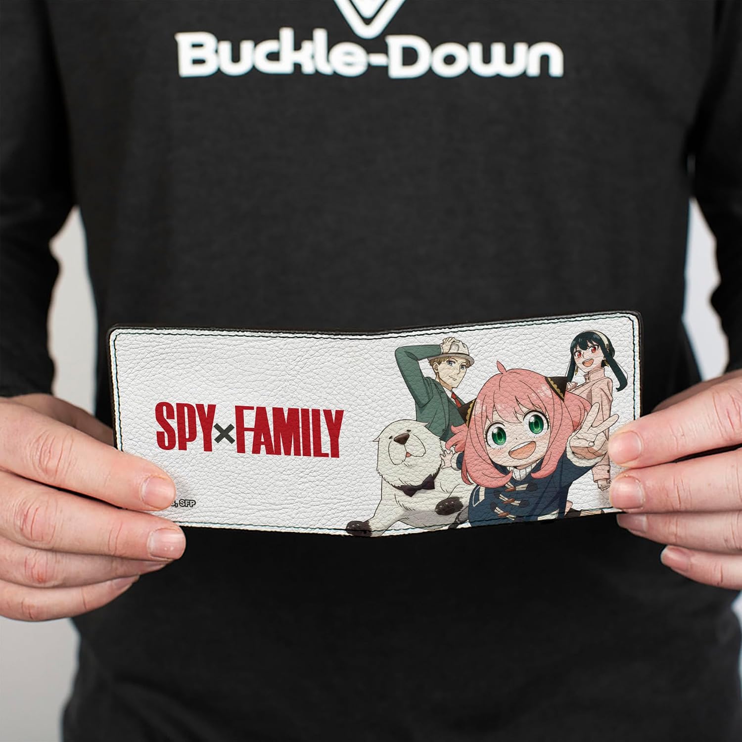 Buckle-Down Spy x Family Wallet, Bifold, Spy X Family Forger Family Group Pose with Bondo White Red, Vegan Leather