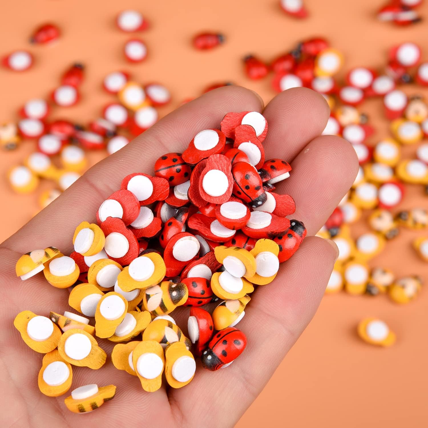 200 Adesivi Decorativi In Legno: Coccinelle, Api E Fiori In Feltro - Fai Da Te E Decorazioni - 2