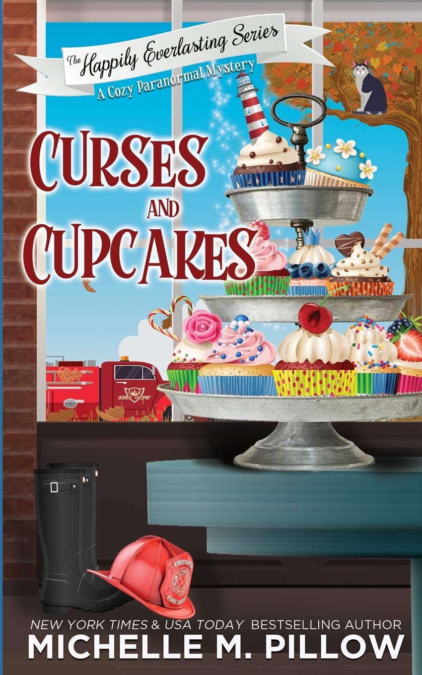 Curses and Cupcakes: A Cozy Paranormal Mystery: 6 (Happily Everlasting)