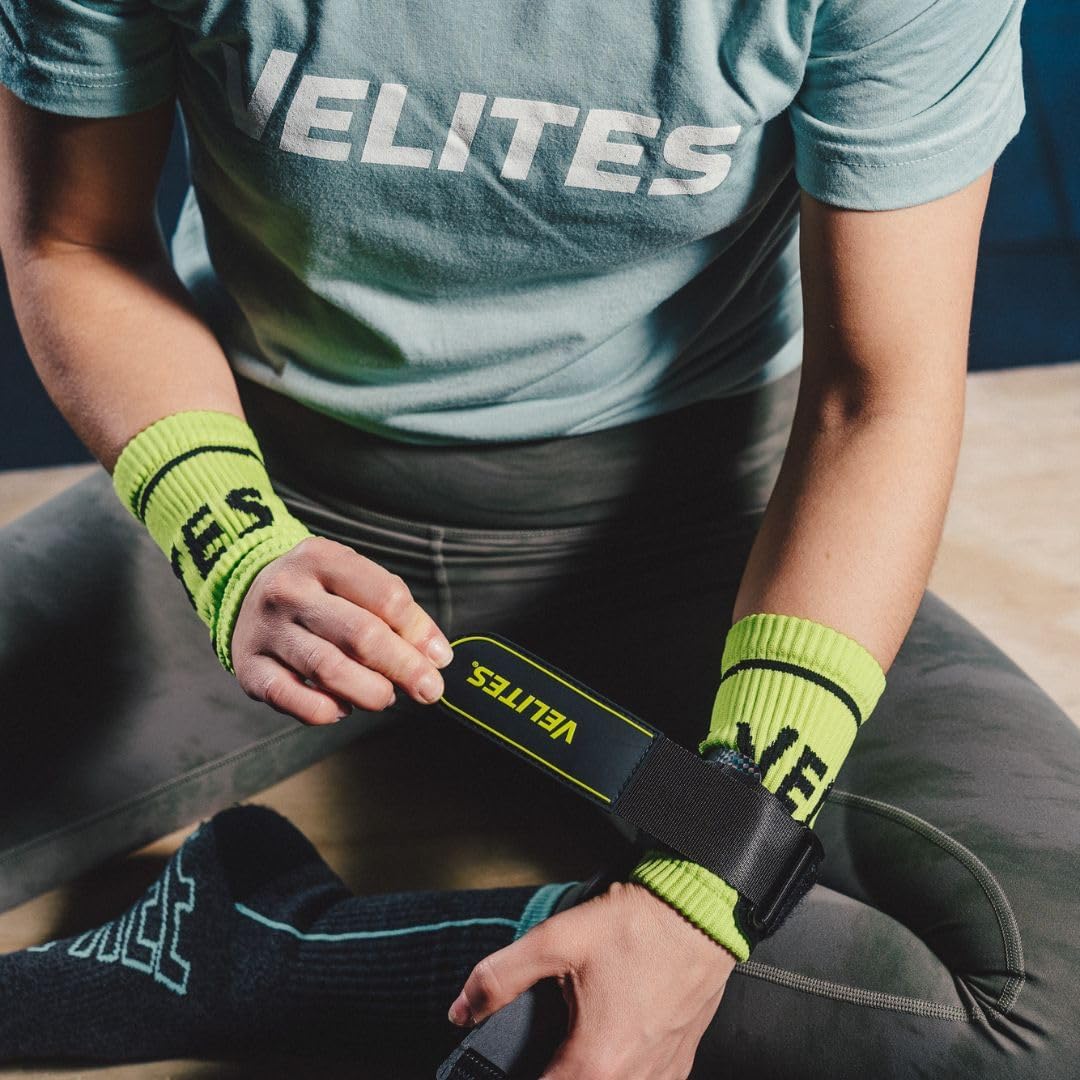 Velites Professional Athlete Hand Grips for Crossfit or High-Intensity Training | Quad Carbon Hand Grips for Men and Women Athletes