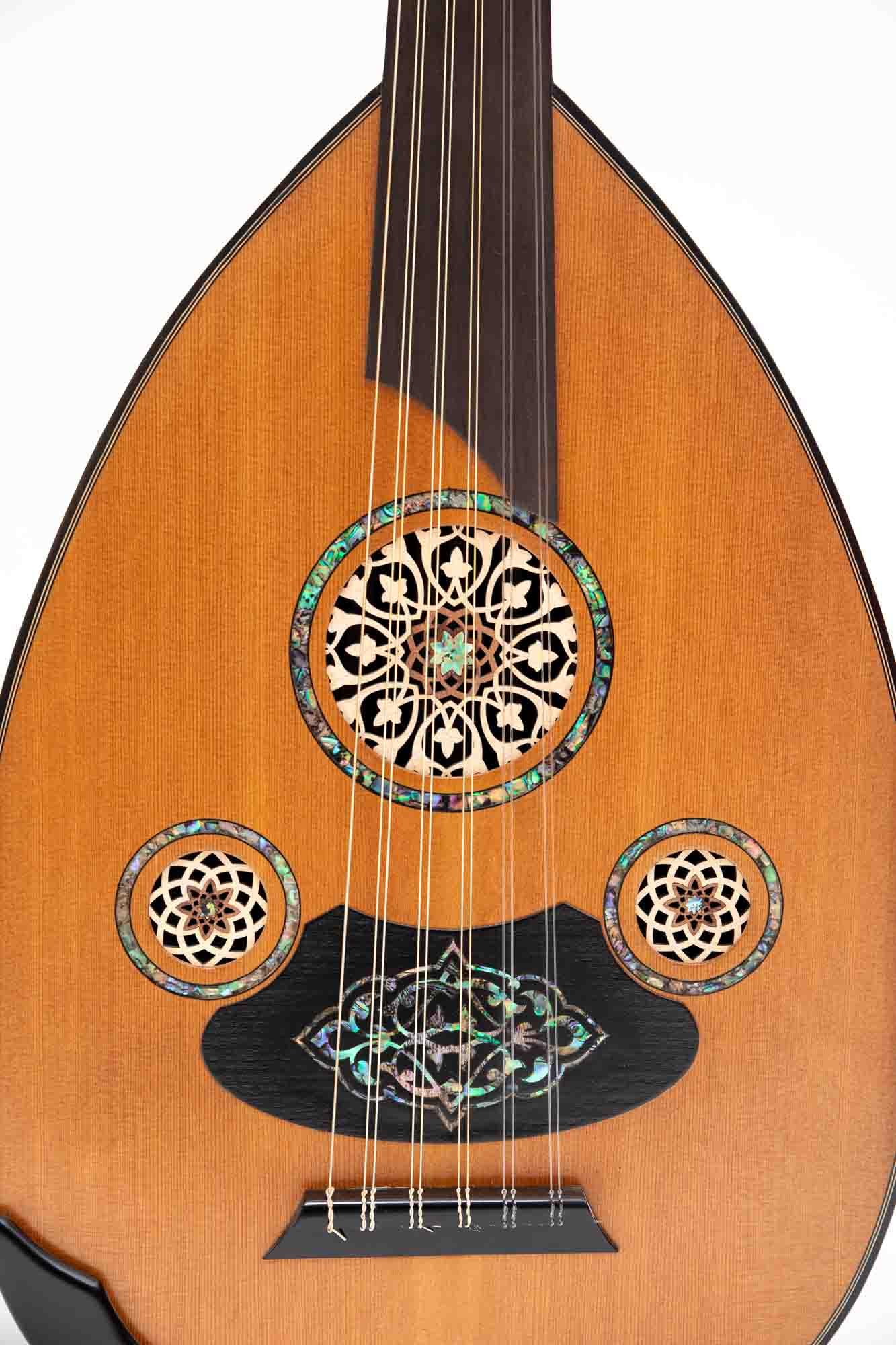 Arabischer Oud Konzert-Oud mit AAA-Zederndecke und Perlmutt, exotisches Pamela-Holz, professionelle Oud-Armlehne und gratis Gigbag