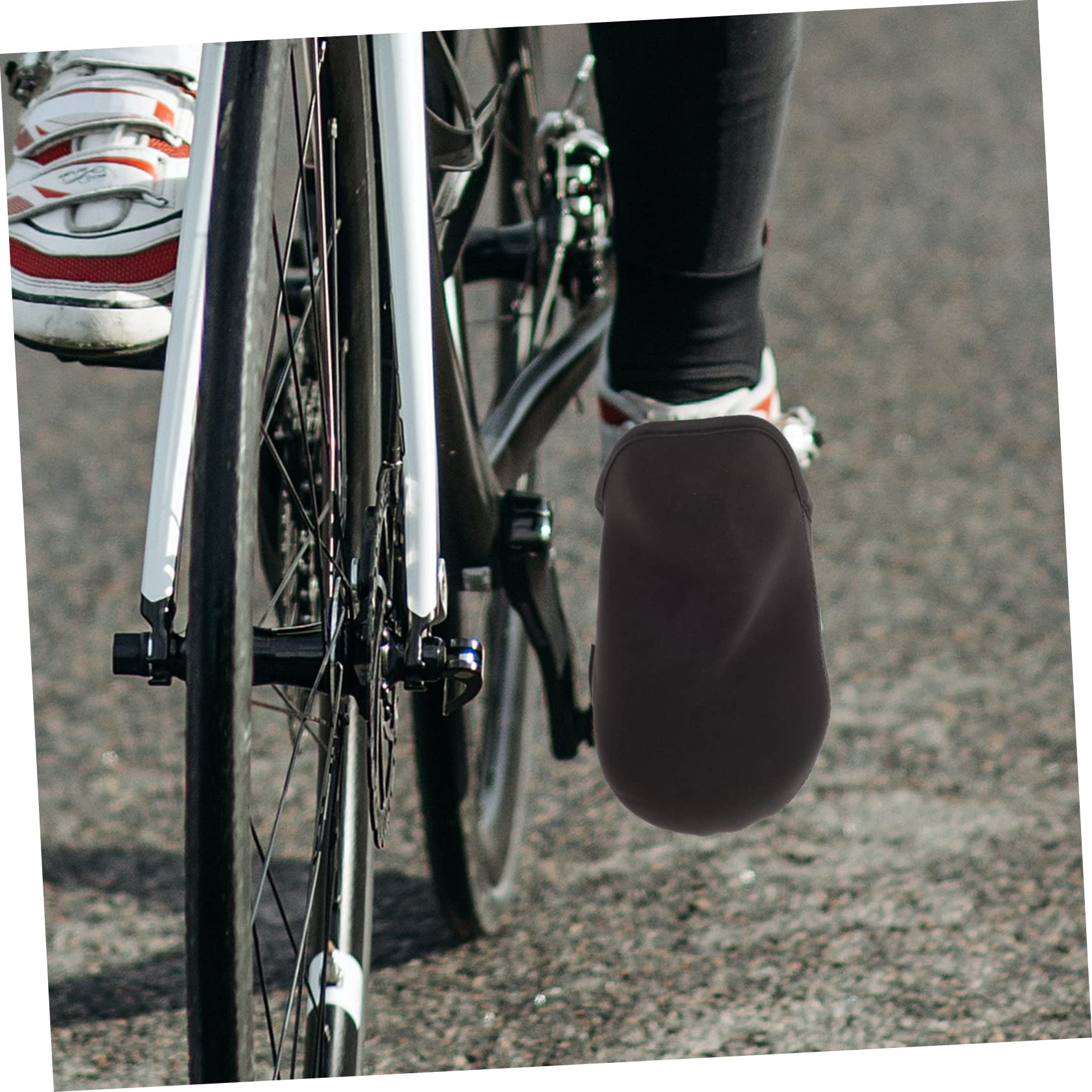 TOYANDONA Couvre-Chaussures Vélo Bowling Couvre-Chaussures Réfléchissants pour Protecteur Étanche Couvre-Chaussures D'intérieur Réutilisables Poignée Plus Chaud Black Néoprène