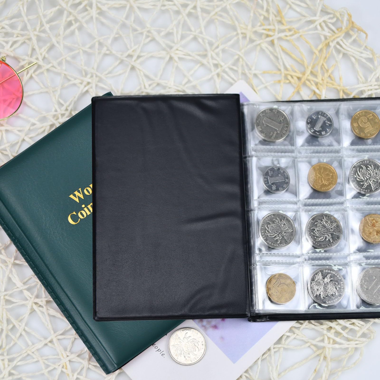 Amazon.co.jp: コイン アルバム ホルダー コレクション コイン 収集 保存用 クリアポケット 240枚収納 コインファイル  コインコレクションブック コインホルダー コインケース メダル 古銭 貨幣 記念硬貨 収納 PVC 素材 お札 お金 フィルム ホビー 記念 贈り物  : ホビー