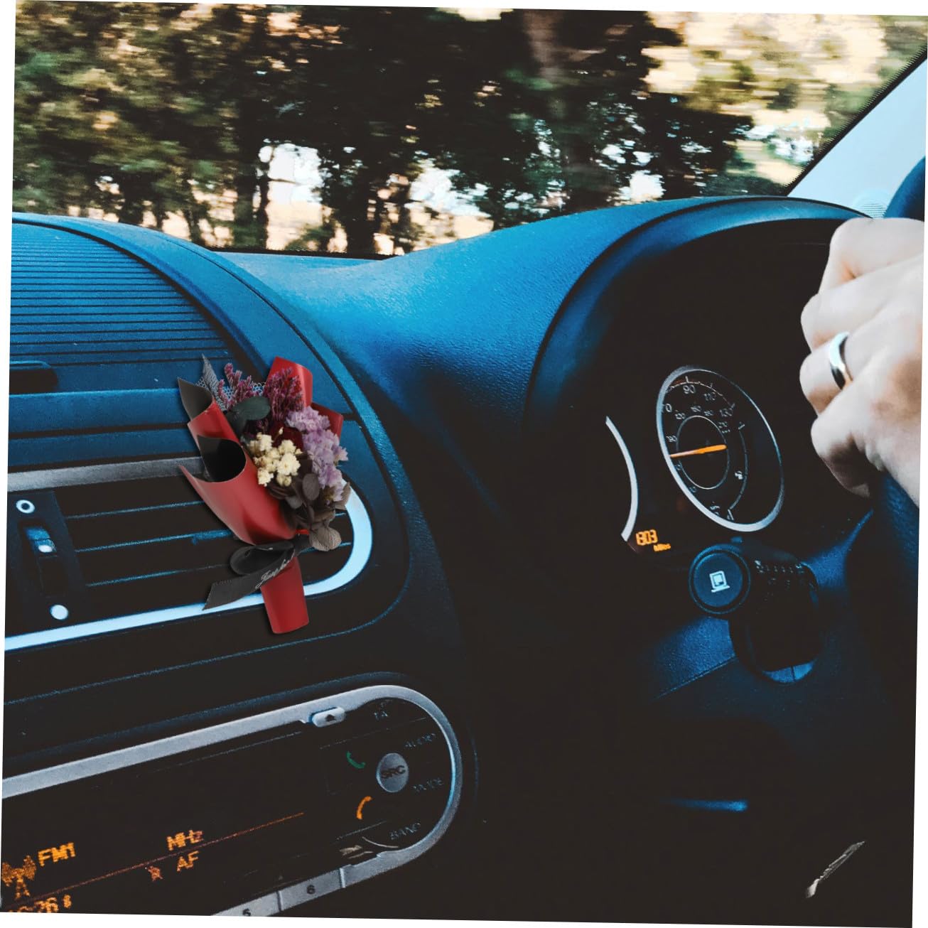 Mobestech 4pezzi Profumatore Auto Clip Con Fiore Diffusore Aromatico Per Ventilazione Decorazione Unica Per Interni Auto Versatile Per Ufficio e Casa Facile Da Installare e Resistente