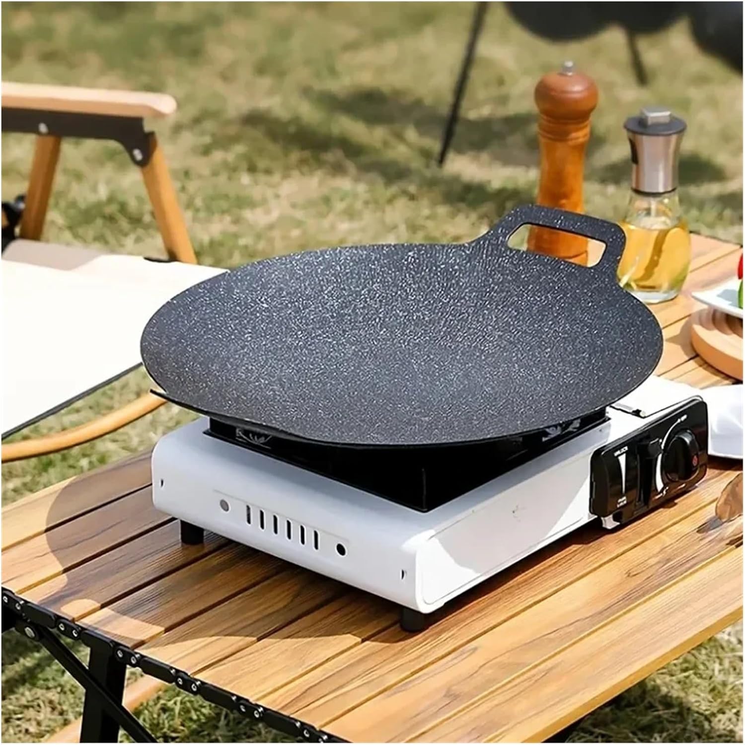 BBQ Non-Stick Roasting BBQ Round Pan Cast Iron Double Handled Crepe Pan Round Griddle Grill Pan for BBQ Griddle with Handle Accessories(32cm)