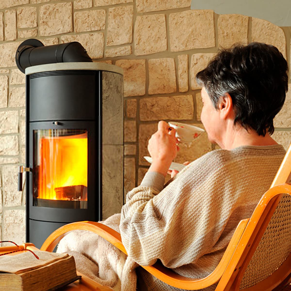 Bioetanol 99,5% Origen Vegetal 5 litros Myhome. Sin Olor ni Humo, para Estufas y chimeneas.