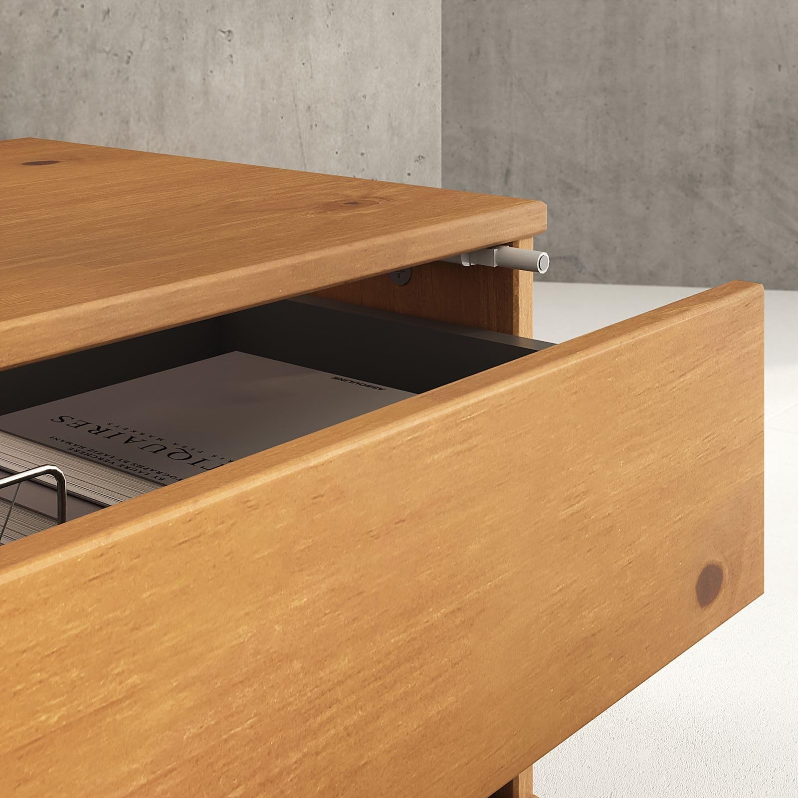 IDIMEX Lowboard Adamo 180 cm aus Massivholz, Eiche Finish - TV Kommode mit Lamellenschiebetüren, TV Lowboard für Wohnzimmer, Sideboard mit 2 Schubladen, Wohnzimmer TV Schrank