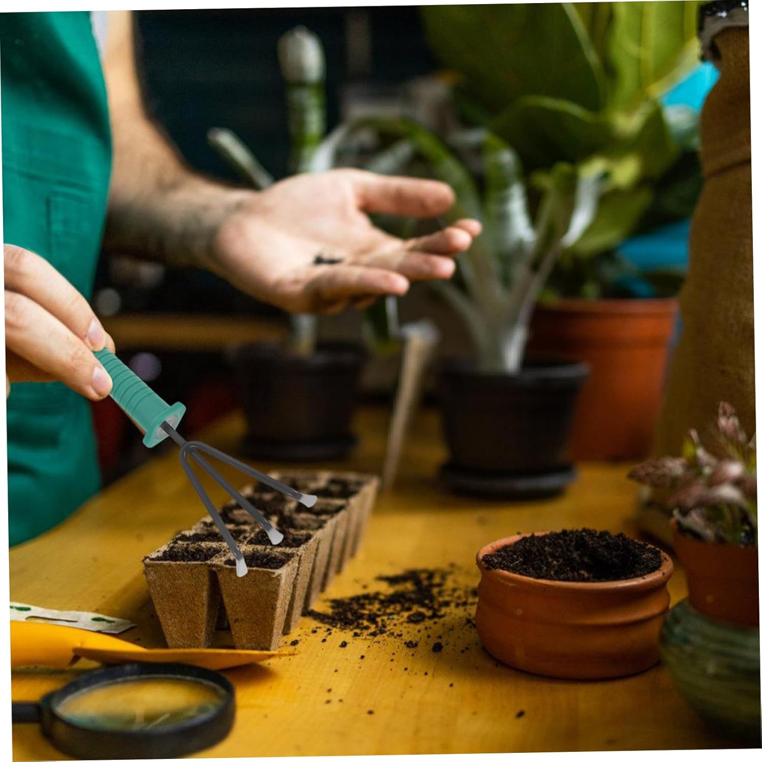 Toyvian Gardening Tool Set Kit Rakes Shovels Shears Sprayer Storage Case Tools for Outdoor Planting Vegetable Gardening Supplies