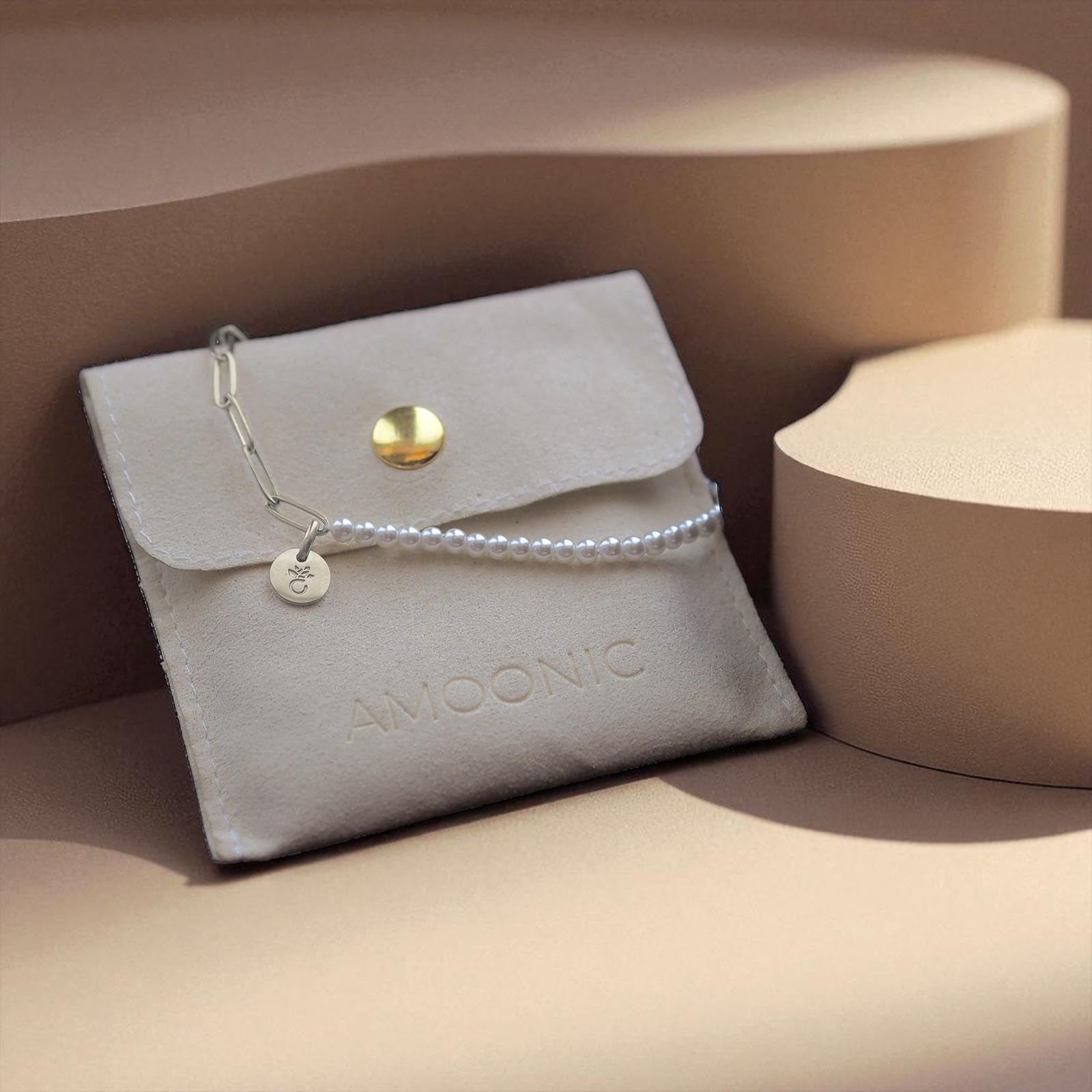 Amoonìc Fußkettchen für Damen aus Edelstahl mit Perlen Gold & Silber - Wasserfest & Verstellbar Zierliche Fußkette Sommer Schmuck Hautverträglich & Nickelfrei Fussketten für Frauen Geschenk Gravur