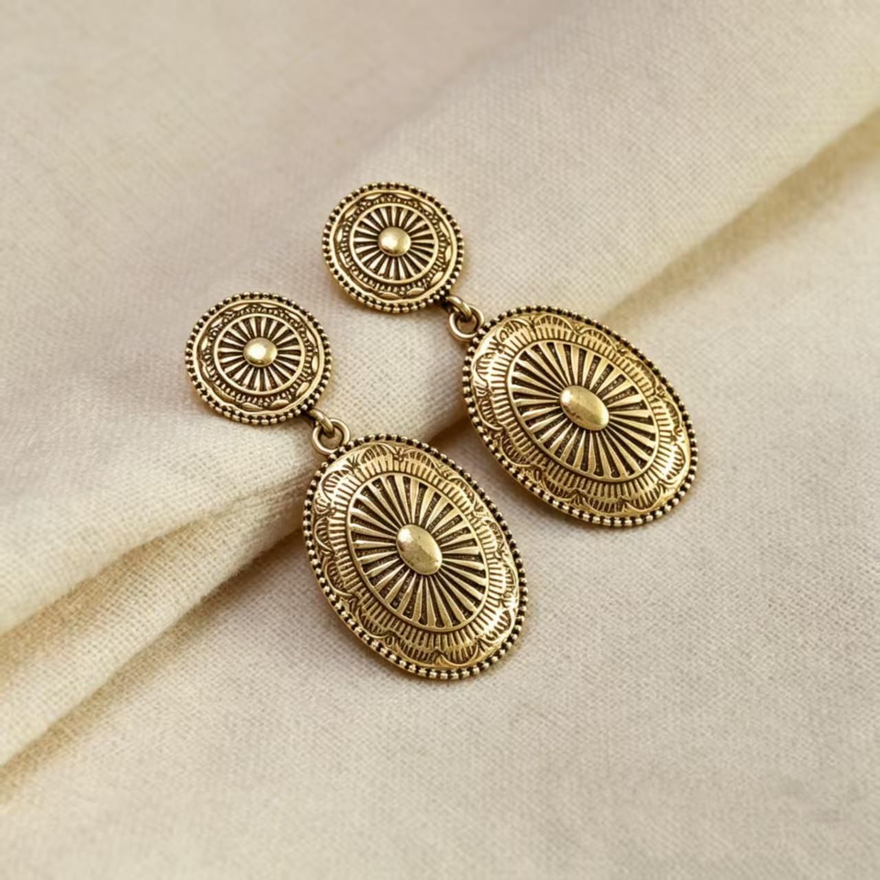 MALOYANVE Western Bracelets and Earrings Set for Women Vintage Oval Concho Dangle Earrings Statement Cuff Bracelet Boho Chic Minimalist Jewelry Country Concert Outfits ﻿ image 3