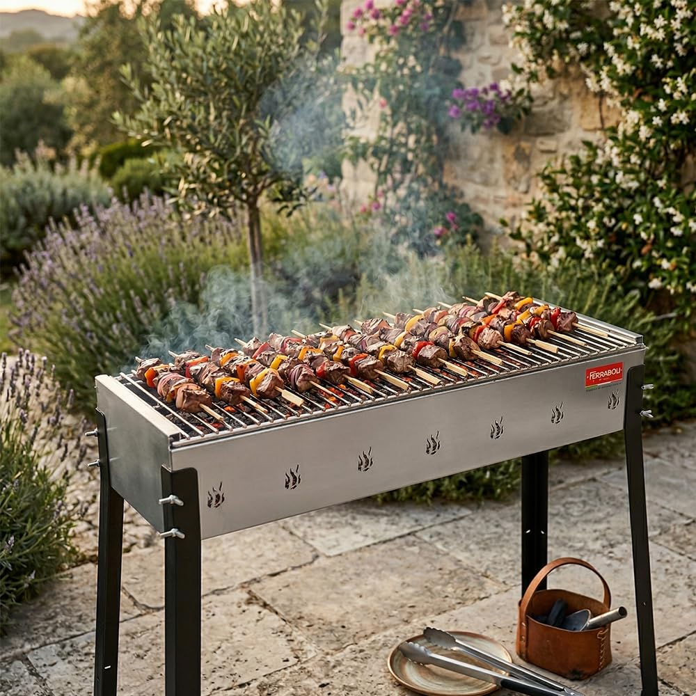 BBQ in Acciaio Braciere Cuoci Arrosticini Kebab Spiedini spilloni pesce carne con Fori di Aerazione Grande Area Cottura 77x28cm per 8-10 Persone Barbecue a Carbonella Qualita' e stile Made in Italy
