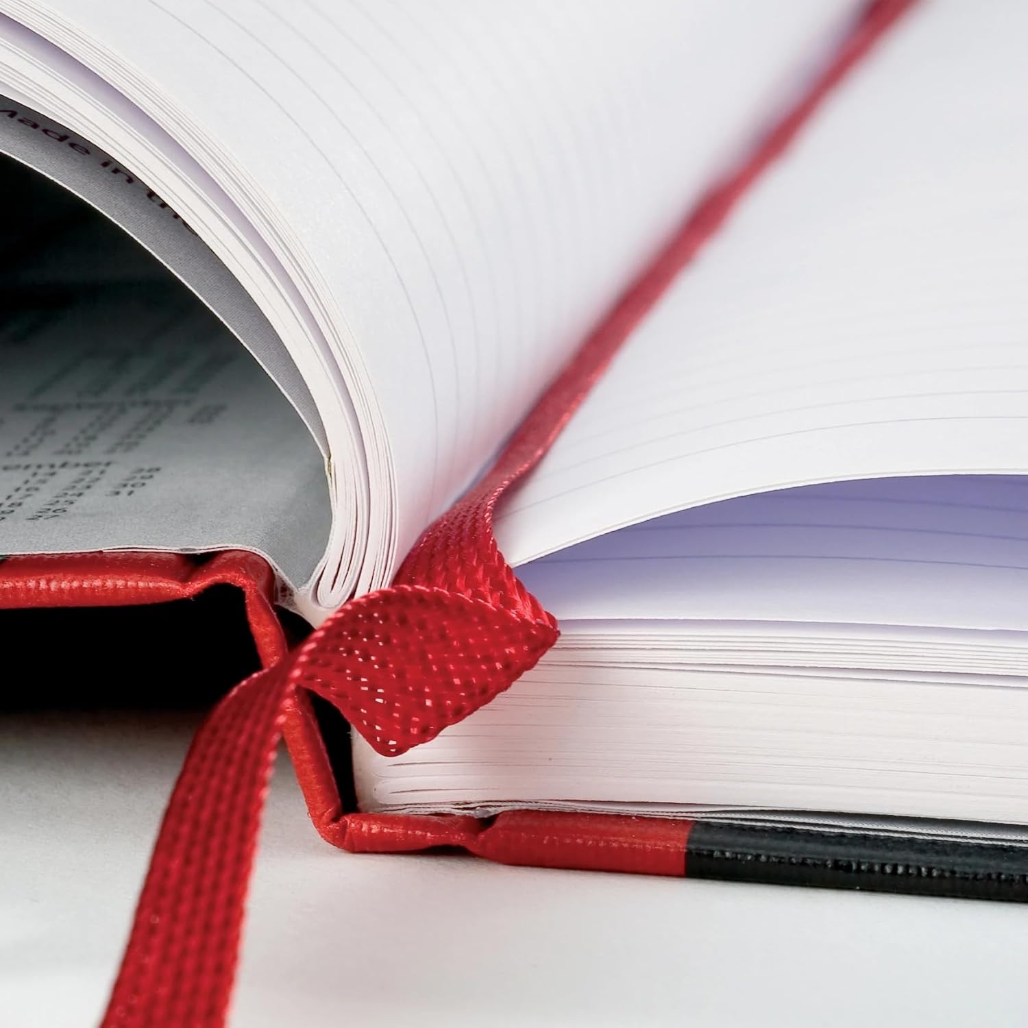 Oxford Black n' Red A5 Notebook, Hardback Casebound, 192 pages, Lined (Pack of 5)