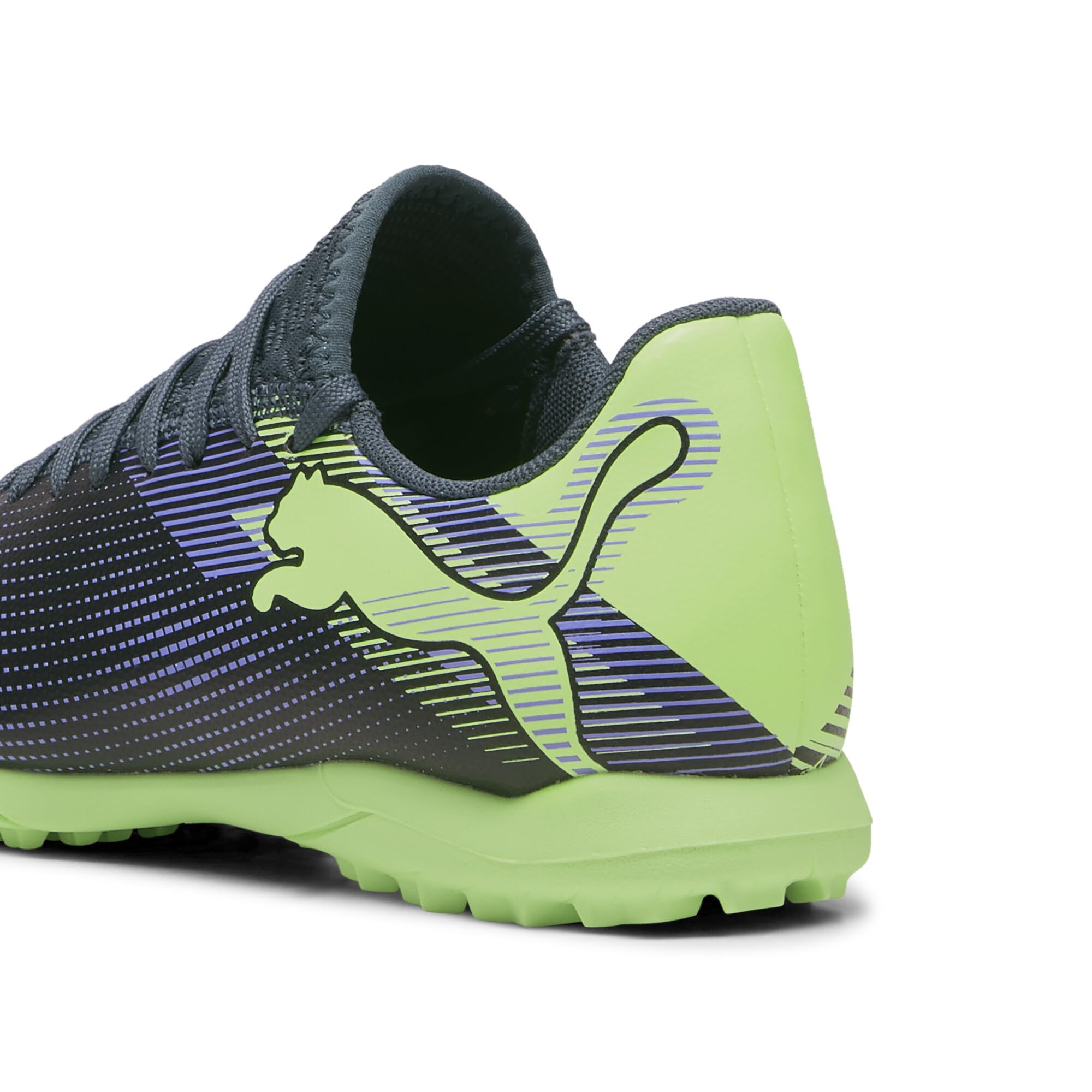 Puma Unisex Youth Future 7 Play TT JR Soccer Shoe, Gray Skies-Elektro Purple-Fizzy Apple-Puma White, 37 EU