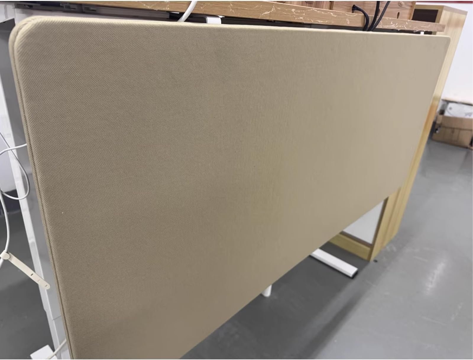 Portable Acoustic Office Partition Soundproof Workspace Divider 150 x 60 cm Enhances Privacy Reduces Noise for Reception Areas Ideal for Open Office Layouts.