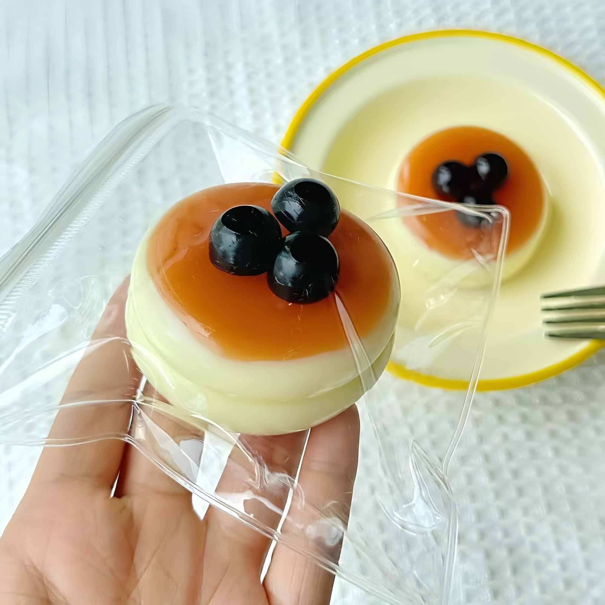 Amazon | スクイーズ ブルーベリーのスフレ ケーキ おもちゃ 反発 【新