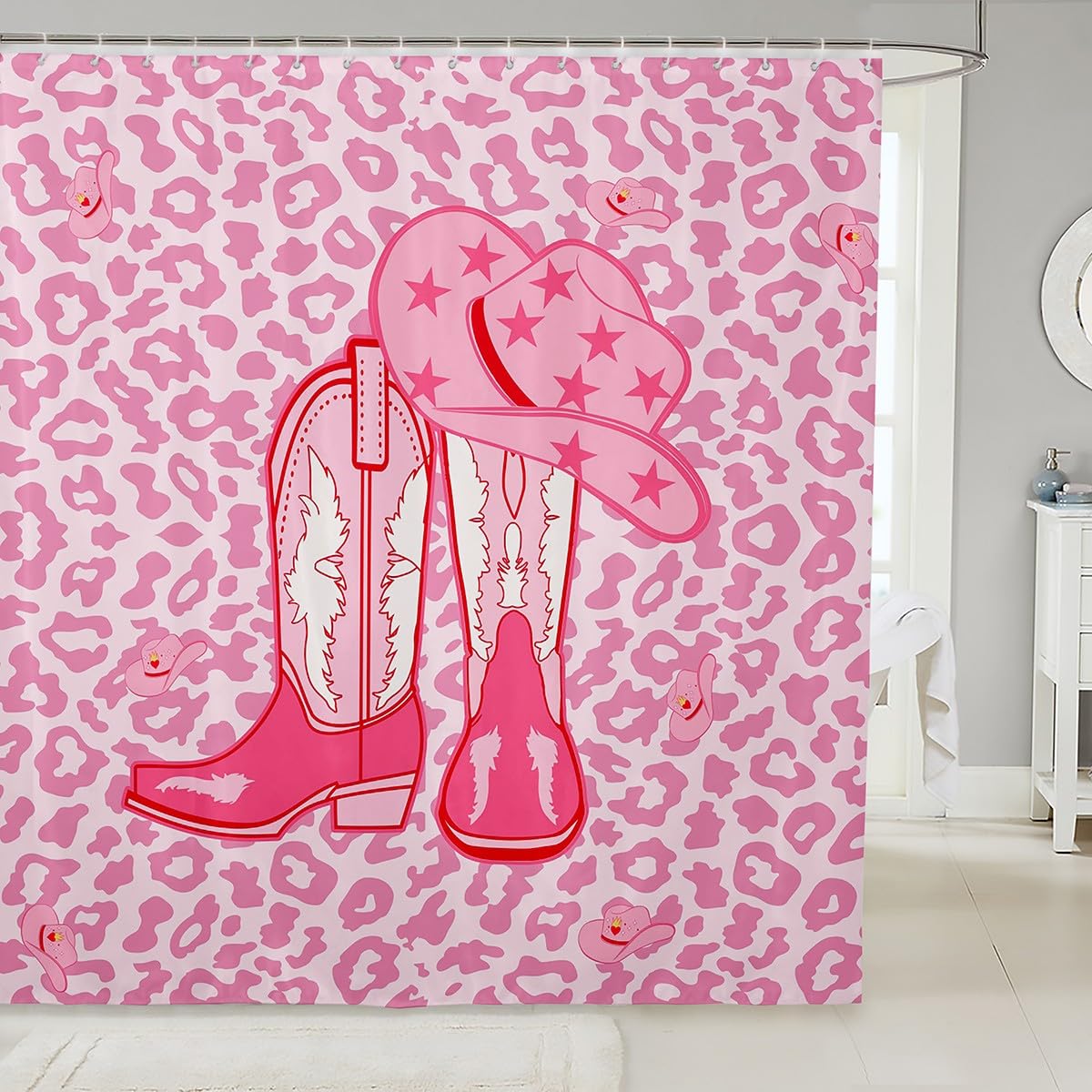 Rideau de douche cowgirl rose pour décorer une salle de bain de fille