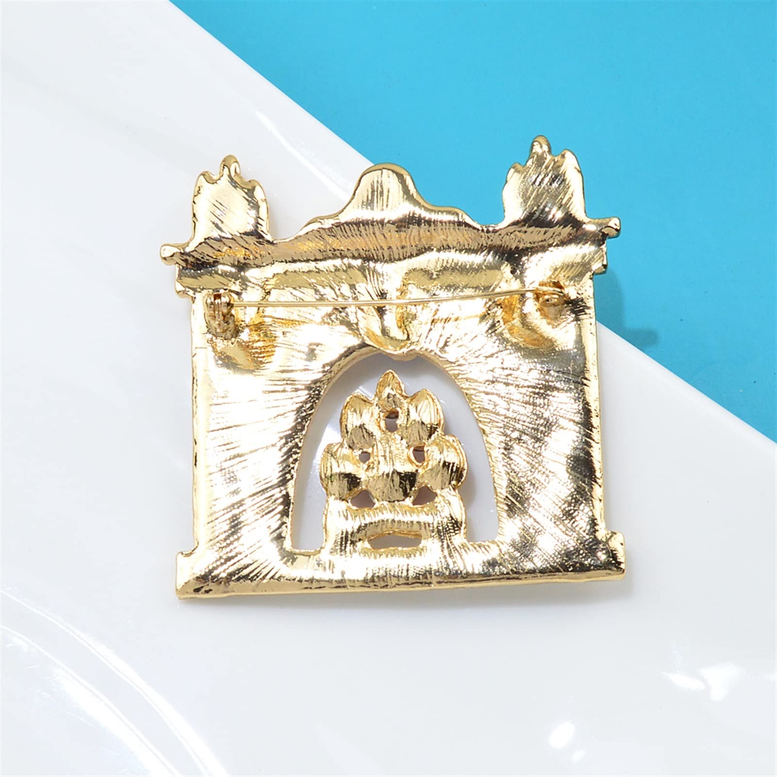 Broszki damskie kolor emalii skarpetki świąteczne broszka śliczne Rhinestone zamek broszka Pin akcesoria świąteczne sukienka akcesoria do swetrów broszka Pin