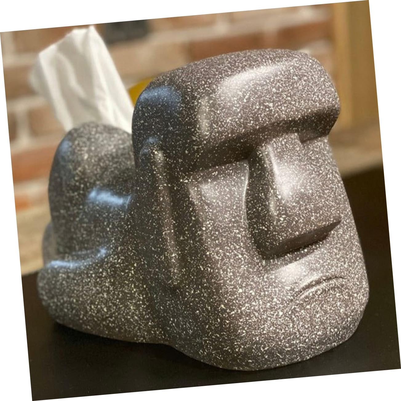 LALAFINA Kreativer Moai Taschentuchhalter aus Kunstharz Dekorativ und Praktisch für Badezimmer und Wohnzimmer Einzigartiges Elegantes Design in Schwarz