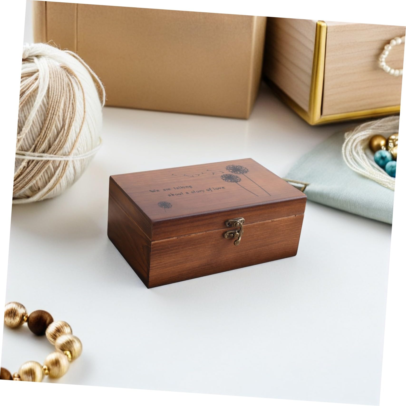 1pieza Caja De Almacenamiento Multifuncional De Madera Para Costura Organizador Retro De Accesorios Para Hogar Para Hilo y Aguja Diseño Grabado y Cerradura Metálica
