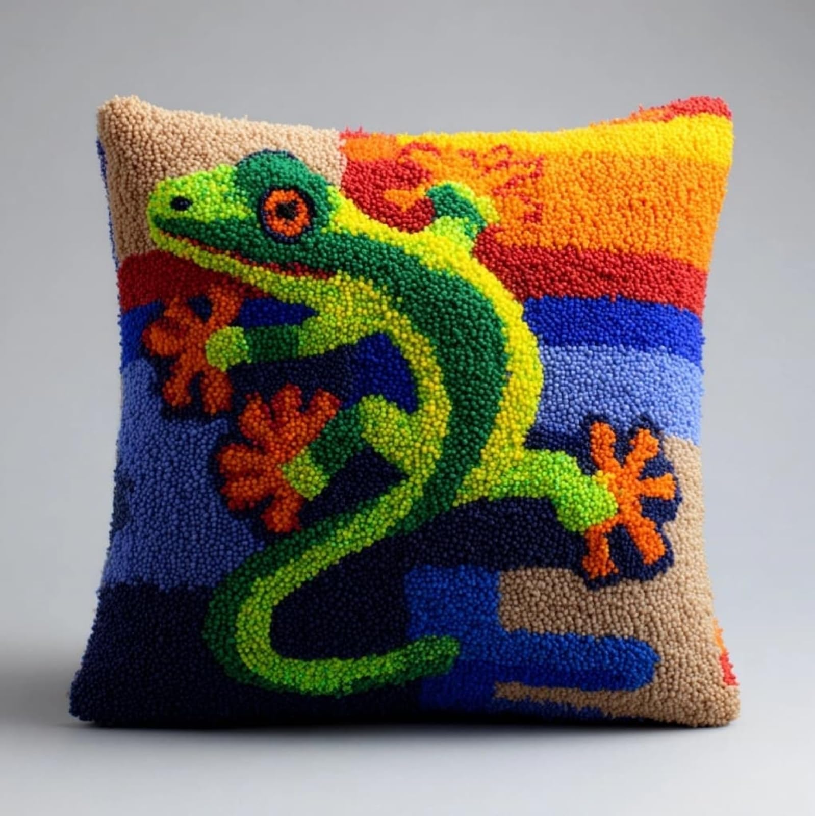 AxiangziK Beginners DIY Crochet Pillow Kit,Animal Gecko Pre-Printed Pillowcase Hook and Latch Rug Kits 17X17 Inch Needlework Cushion Cover for Home Sofa Decoration