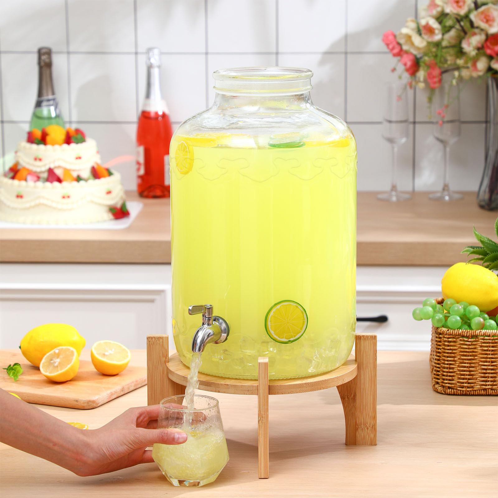 FillTouch Getränkespender mit Ständer, Glas, Getränkespender mit Deckel, 18/8 Edelstahl, Zapfhahn für Picknicks, Grillen, Partys und Alltag (klassischer Stil, Holzständer)