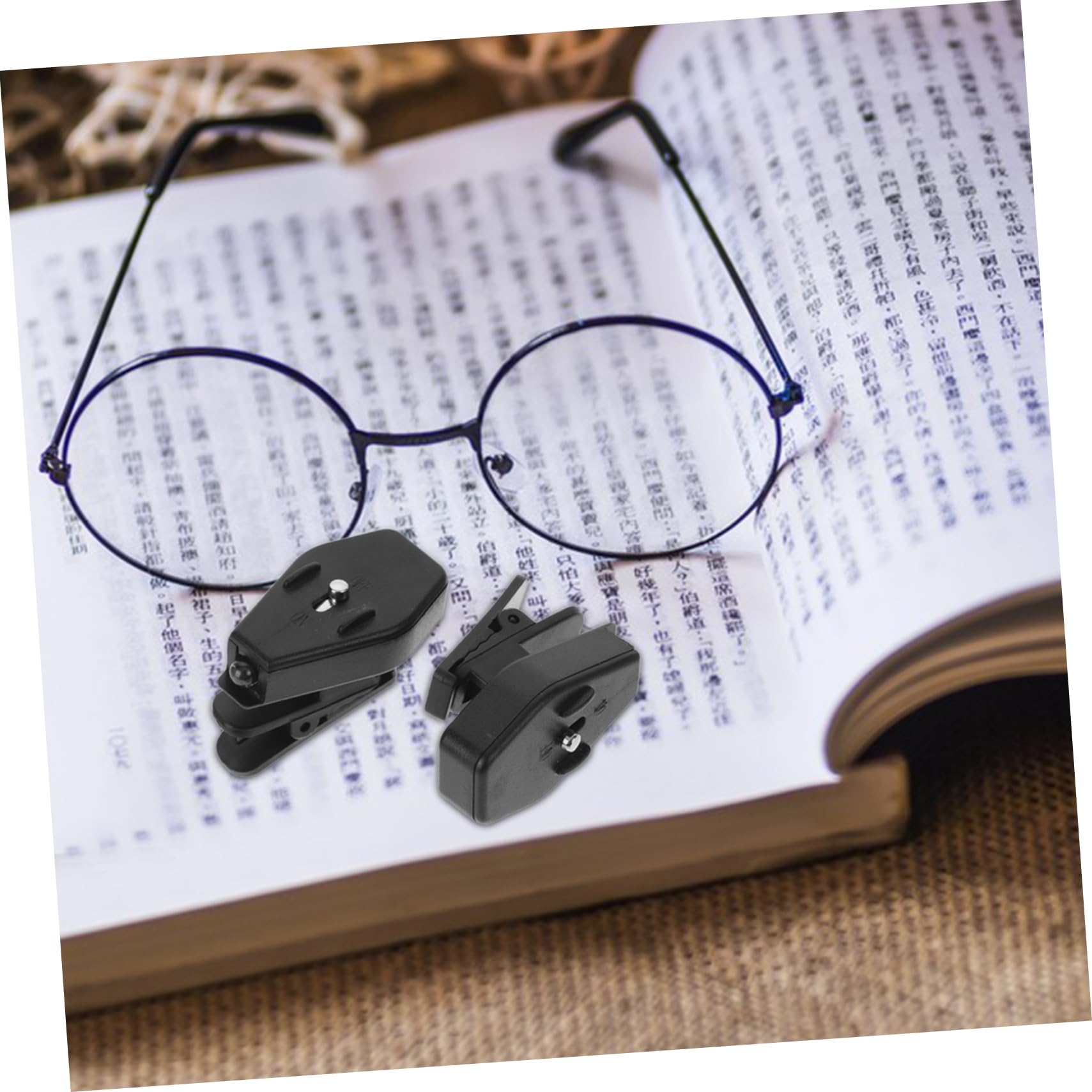 Uonlytech 2pcs Led Eyeglass Clip Light Lightweight Book Clip Lamp for Night Camping and Maintenance Flexible Directional Led Light for Glasses
