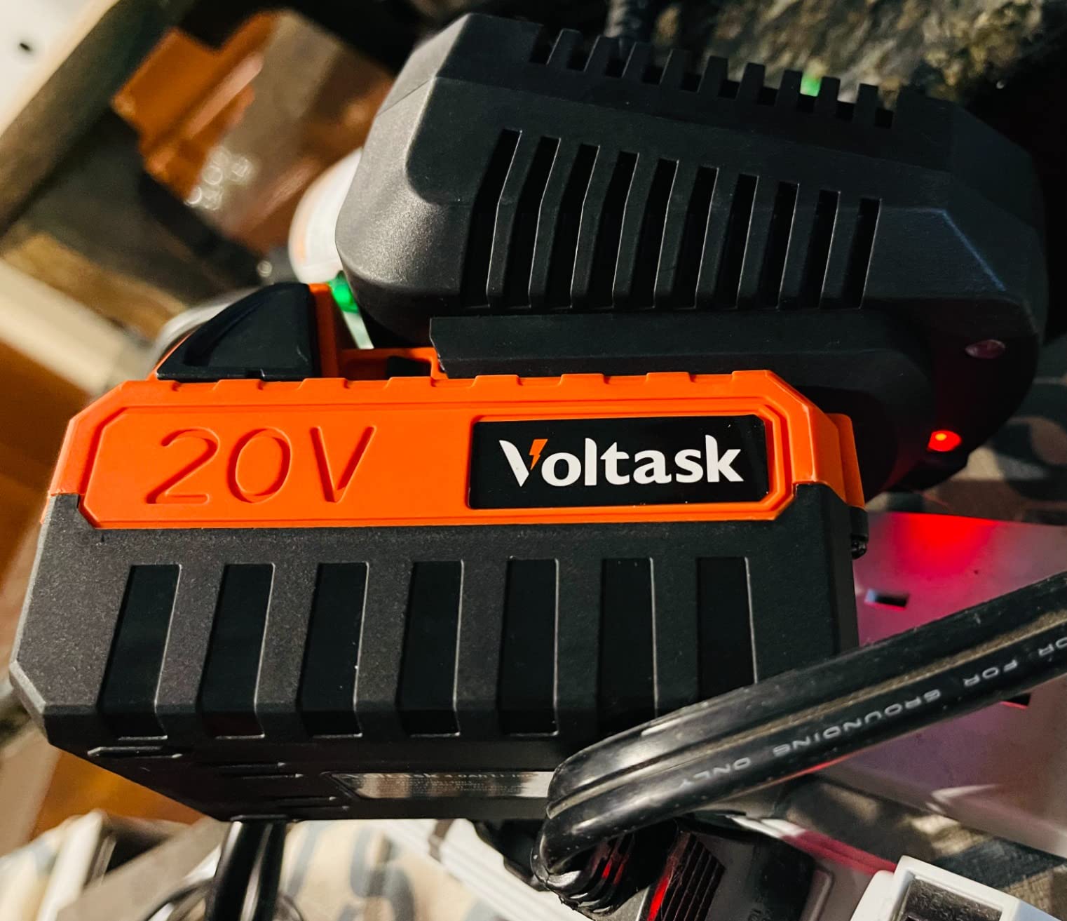 VOLTASK Cordless Snow Shovel, 24V | 13-Inch | 4-Ah Cordless Snow Blower, Battery Snow Blower with Directional Plate & Adjustable Front Handle (4-Ah Battery & Quick Charger Included) photo review