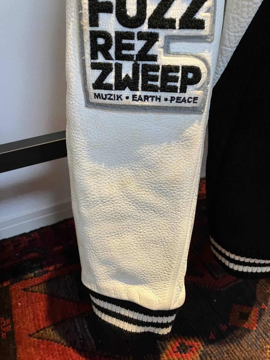FUZZ REZ ZWEEP スタジャン　Lサイズ 上田剛士 MAD マッド Amazon.co.jp: FUZZ REZ ZWEEP スタジャン Lサイズ 上田剛士 THE