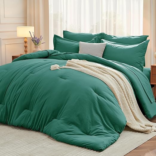 MUXHOMO 5 Pieces Twin Comforter Set, Soft Bed in a Bag Twin Size, All Season Bedding Set with Comforter, Flat Sheet, Fitted Sheet, Pillowcases & Shams, Emerald Green