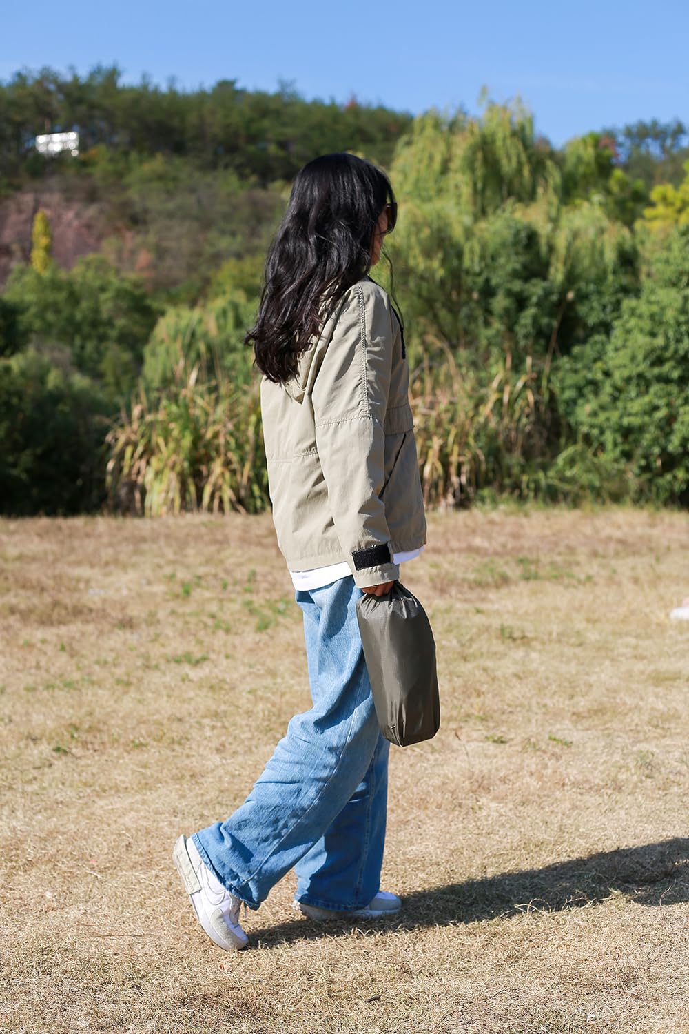 SEVNPRIME Camping Sleeping Pad, Ultralight Inflatable Sleeping Mat with Pillow, Hiking Sleeping Pad, Compact Waterproof Tent Sleeping Mat, 77in x 27in x 3.54in Sleeping Mat for Traveling (Green)