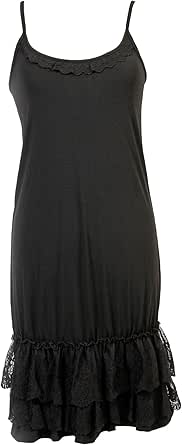 Peekaboo-Chic: Classy vs Sassy – The Timeless Style Dilemma