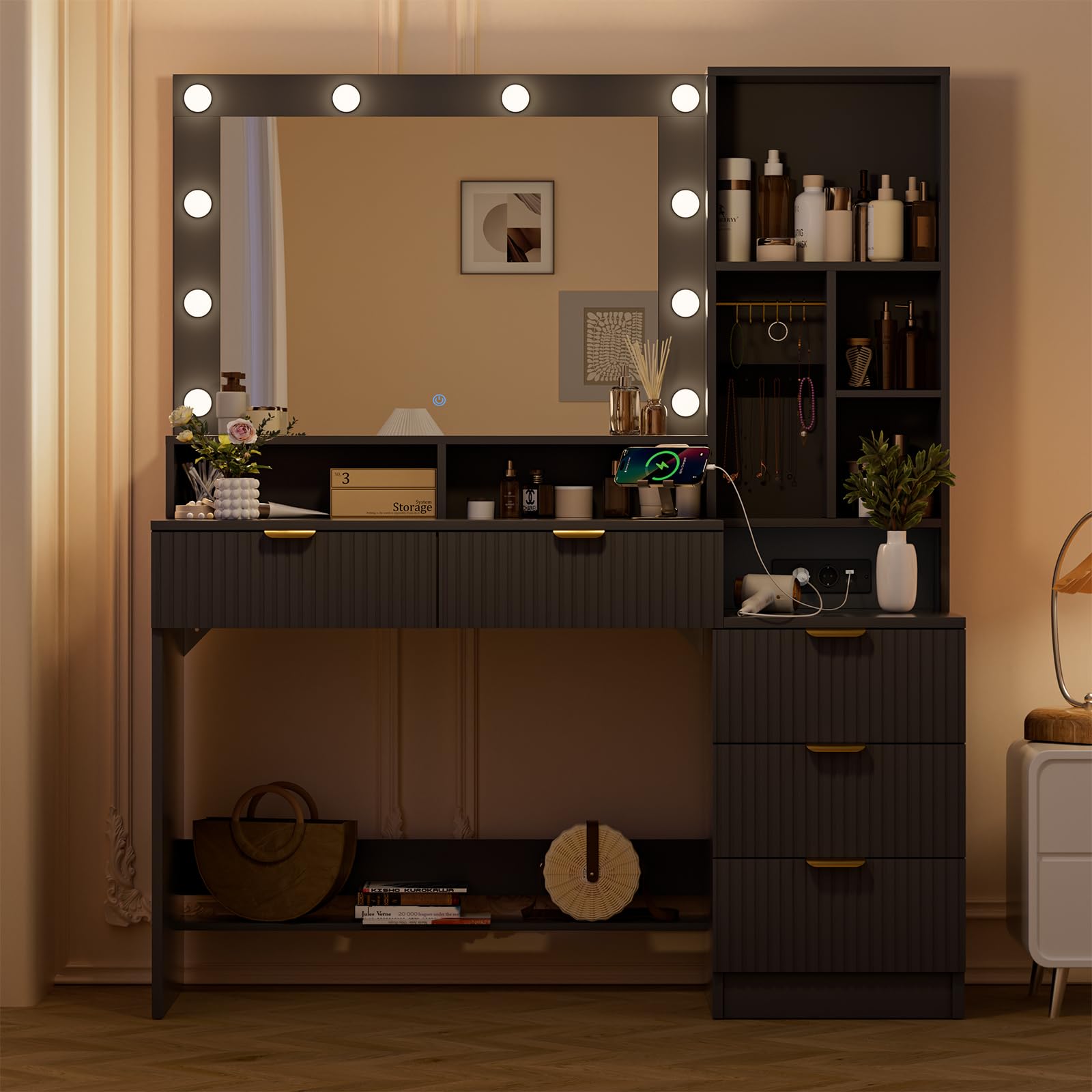 TRIUMPHKEY Toeletta Trucco con Specchio e Luci,Tavolo da Toilette con Cassetti, Postazione Trucco con Ripiani Aperti, Ganci per Gioielli e Presa Elettrica per Camera da Letto,Moderno (Nero)