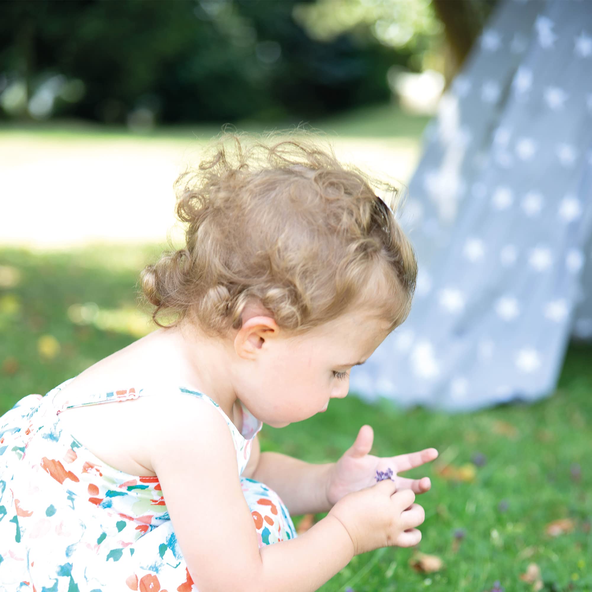 roba Spielzelt 'Little Stars' inkl. Bodenunterlage und Tragetasche - Wigwam für Kinderzimmer und Outdoor - Grau / Weiß