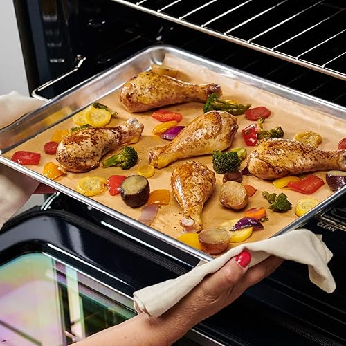 Miniatura 4 de GUSTO 15 pulgadas x 200 pies - 250 pies cuadrados Papel pergamino Kraft para hornear, papel de hornear antiadherente, rollo de papel pergamino con