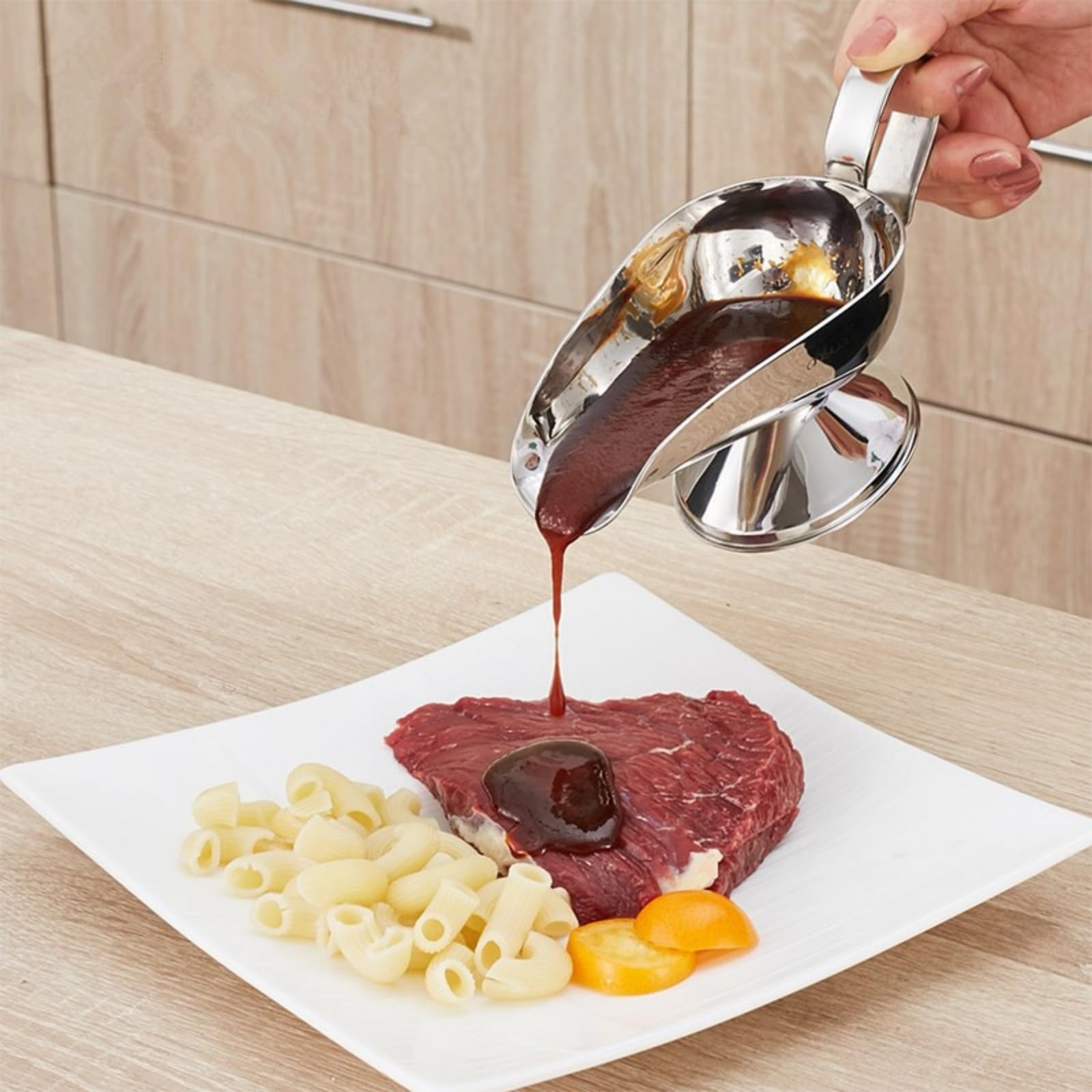 Salsiera in acciaio inox da 236 ml, con beccuccio e manico facili da versare, piatto da portata per condimenti per insalata, lattiera, brodo, pepe nero