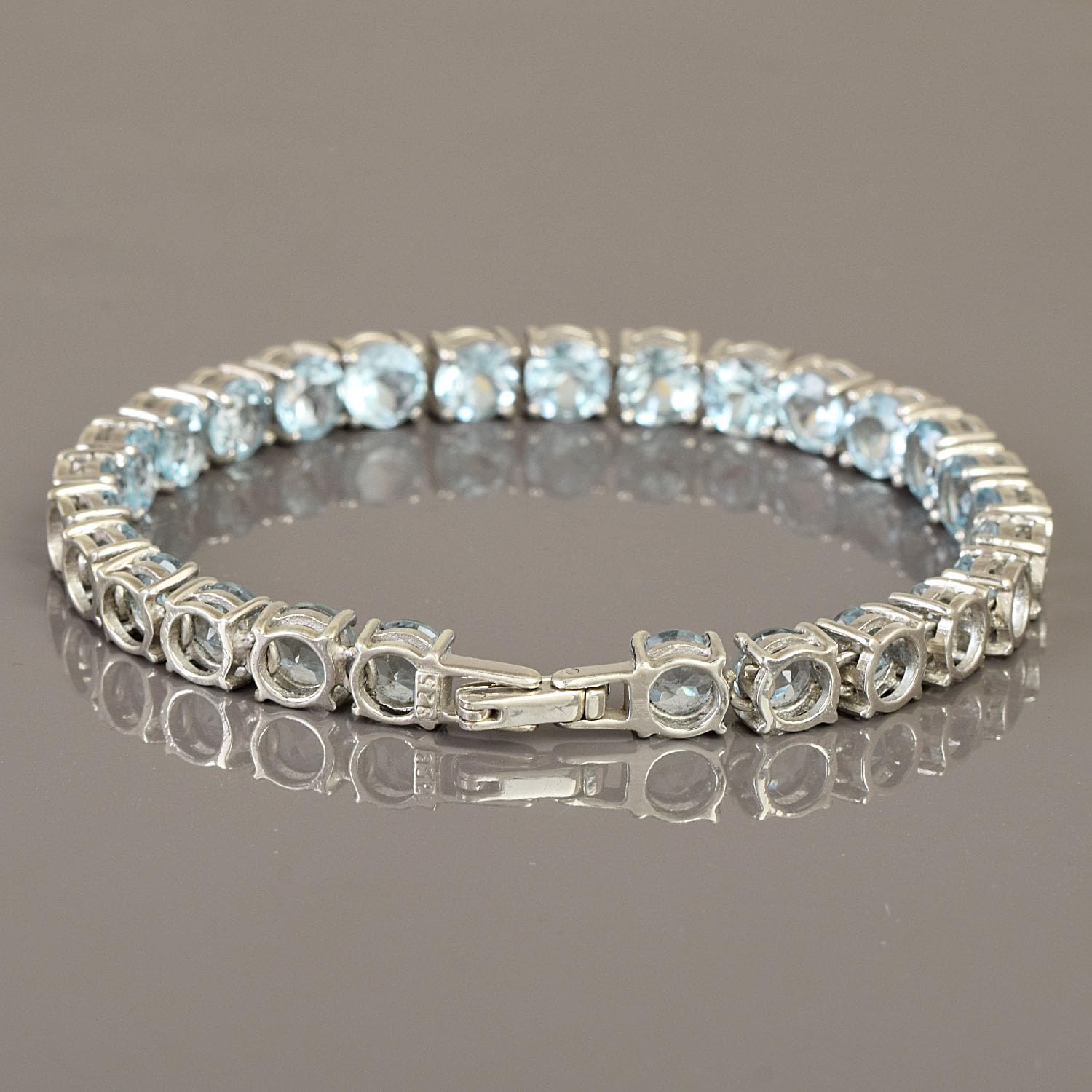 Pulsera de tenis de topacio azul para mujer, piedra natal de diciembre, piedra preciosa azul facetada redonda, plata de ley 925, chapada en rodio blanco, cierre de caja, joyería