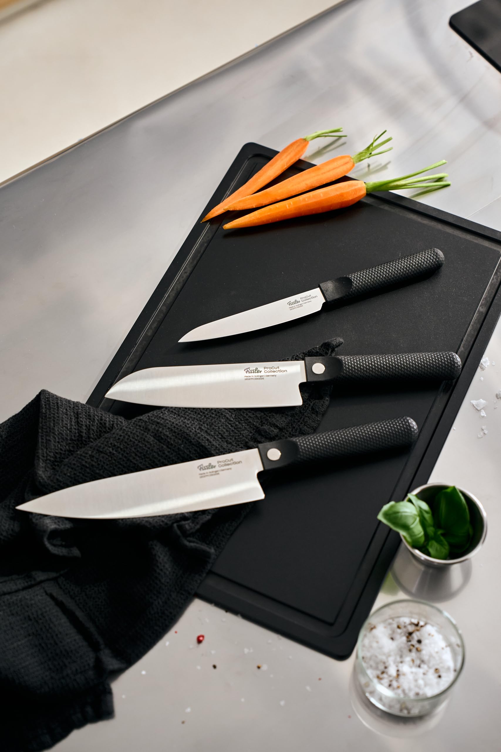 Fissler Procut/Premium Messer-Set 3-teilig (1 Universalmesser 14 cm, 1 Gemüsemesser 9 cm, 1 Kochmesser 20 cm) handgeschliffene Edelstahlklinge, Made in Germany, sehr leicht, ergonomisch