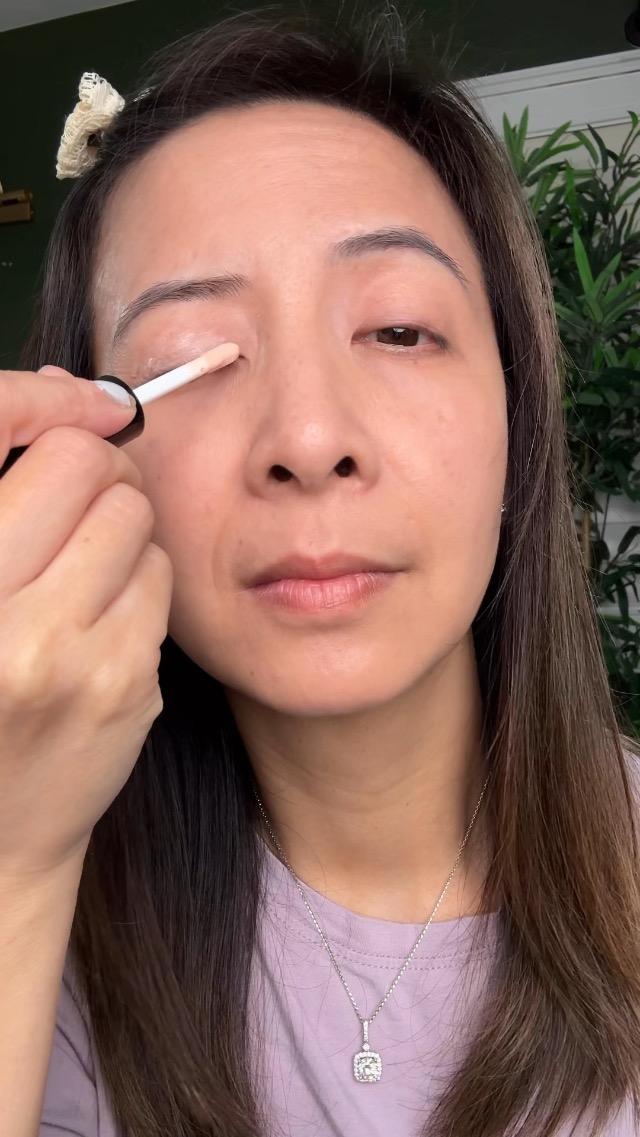 e.l.f. Lock It Down Eyeshadow Primer #beauty