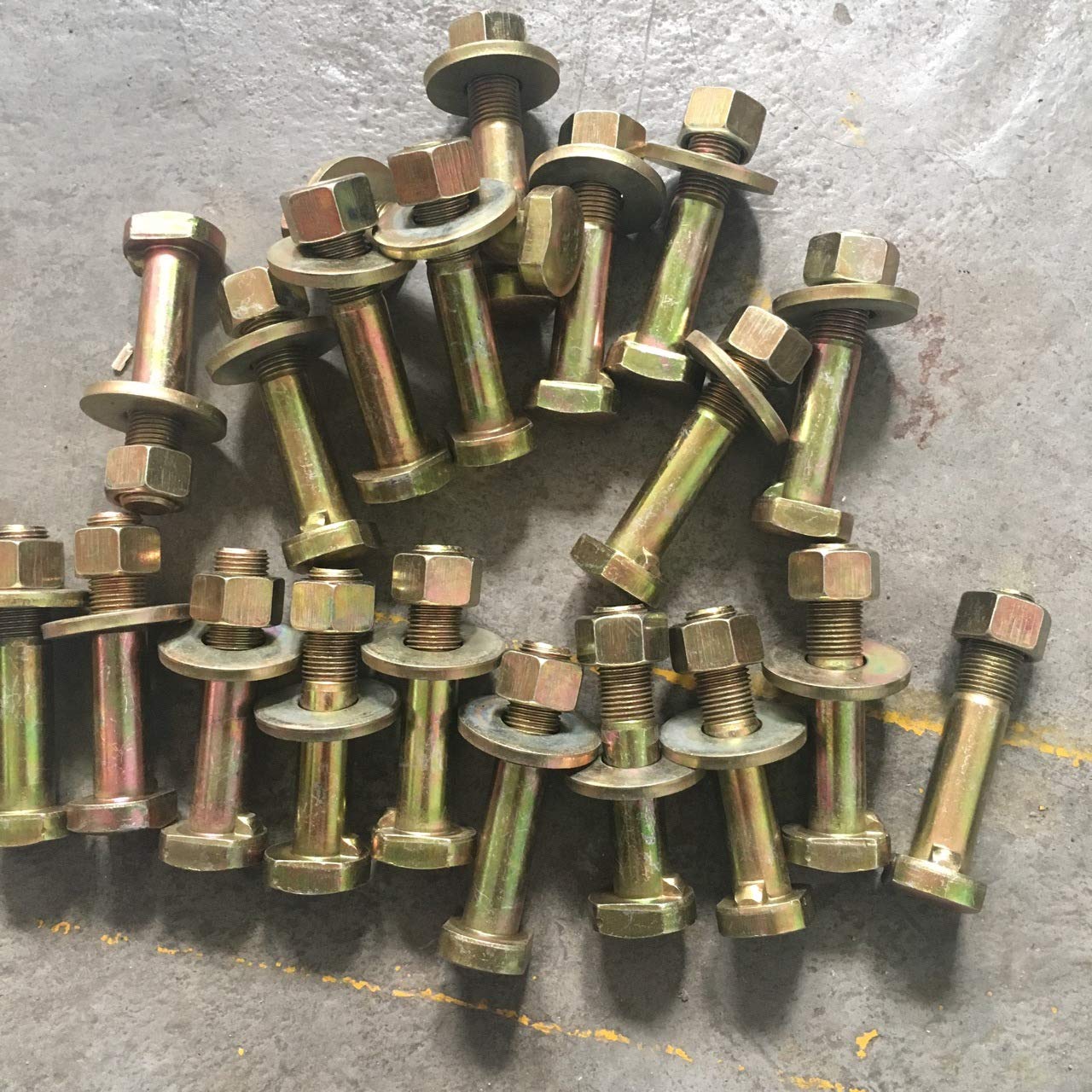 Lot de 10 boulons hexagonaux M16, petits boulons hexagonaux et écrous de 80 mm, capuchon à douille hexagonale, tête de bouton à douille hexagonale, kit d'assortiment de vis, boulons, écrous