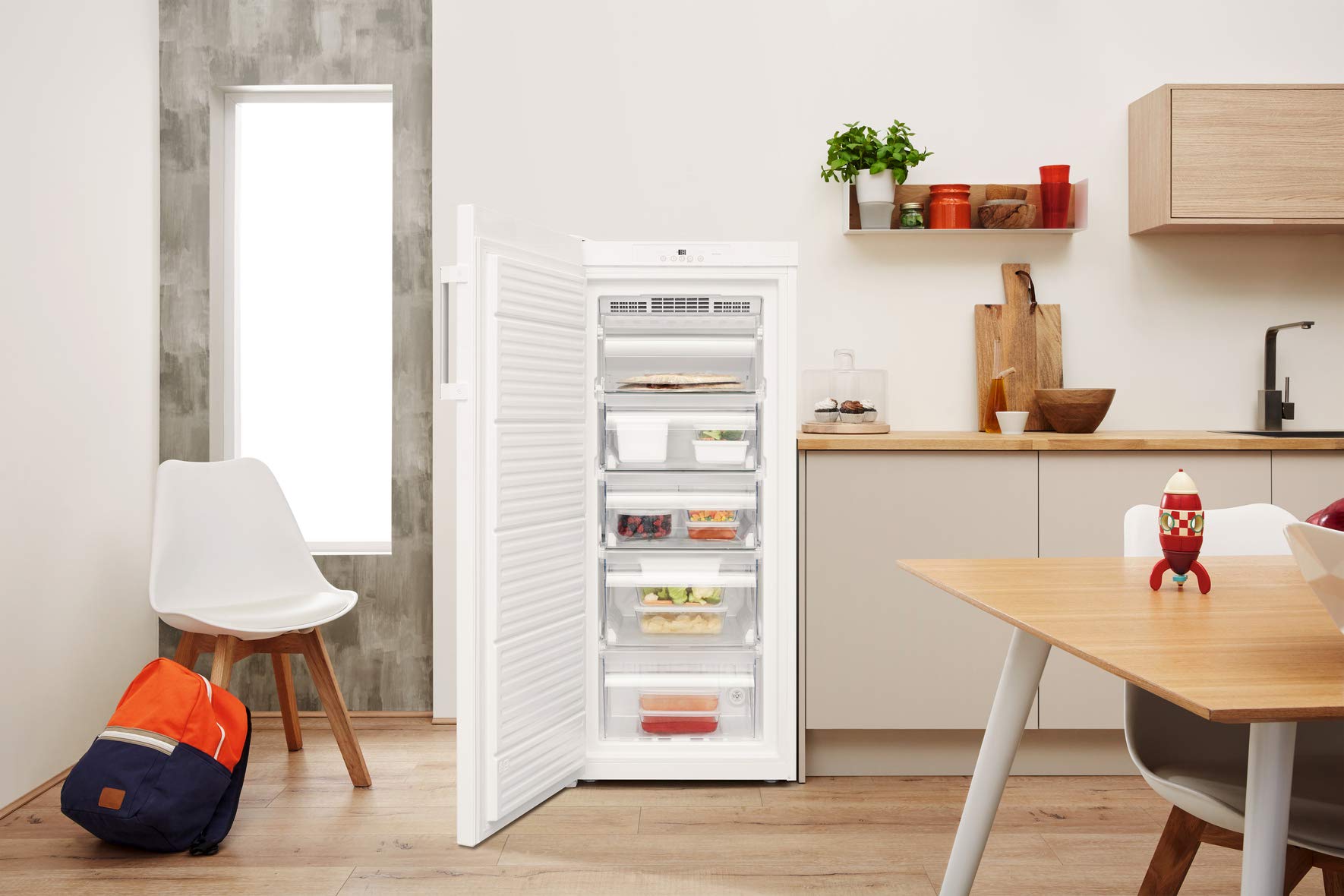 Privileg PFVN 246 W NoFrost Gefrierschrank/ 170 L Nutzinhalt/ leise mit 41 dB/nie mehr Abtauen dank NoFrost/Maxi-Box/Supergefrierfunktion/EasyOpen Ventil, Weiß