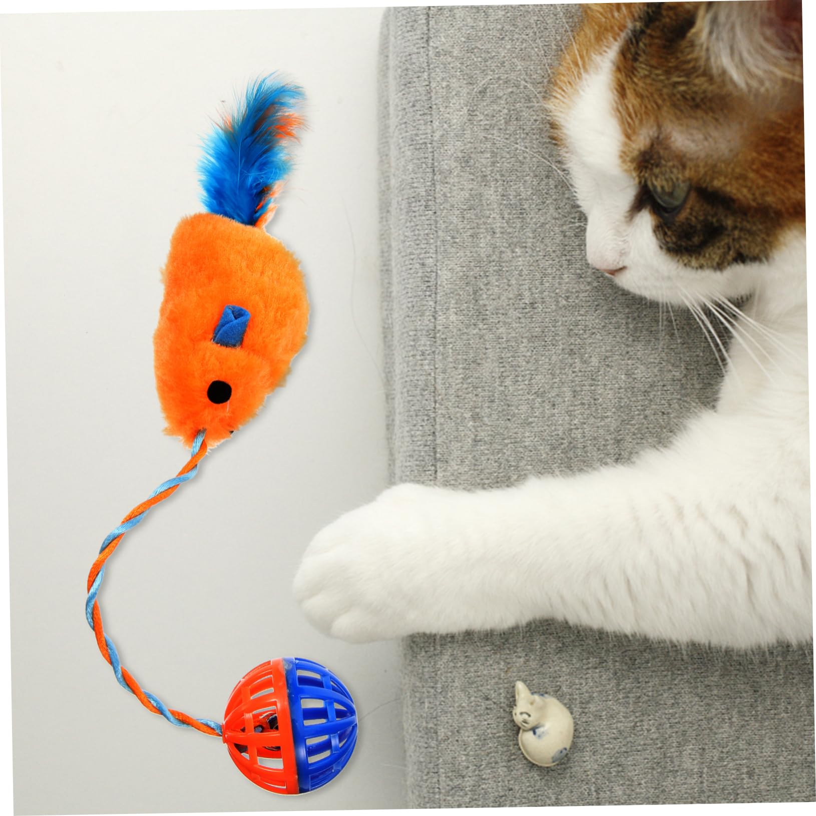 TOYANDONA Interactif Chat avec Clochette Plastique Morsures Balle Attrapeuse pour Entraînement Chaton et Divertissement Intérieur